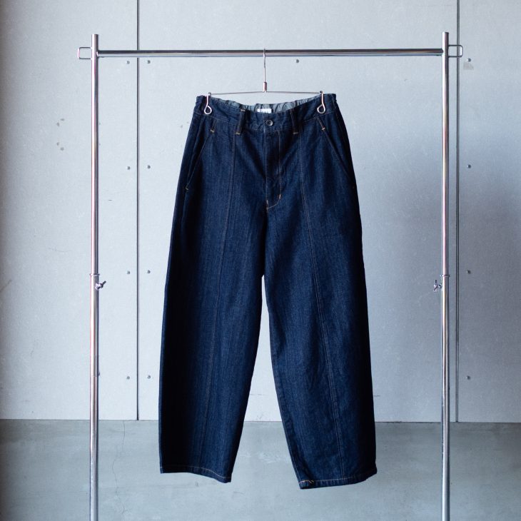 mainstory デニムセットアップ ポーズダサめ✌️w このデニムセットアップかわいくなーい