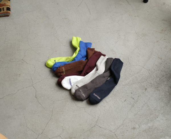 臭いを30分で99%消臭する靴下「VIBSOX」